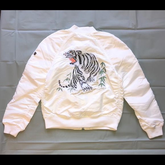 Alpha Industries Tiger Souvenir Bomber Jacket - Picture 2 of 8